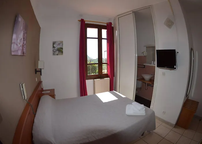 Le Porto Aparthotel 3*